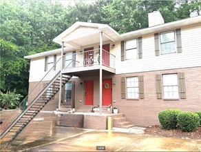 Building Photo - 449 N Donahue Dr