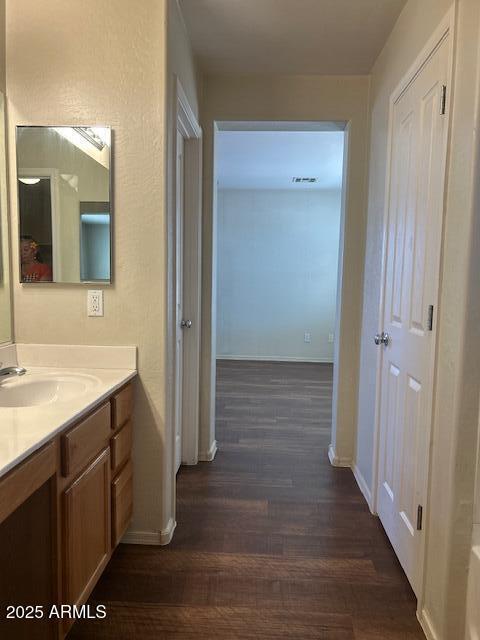 Building Photo - 2057 S Starling Dr