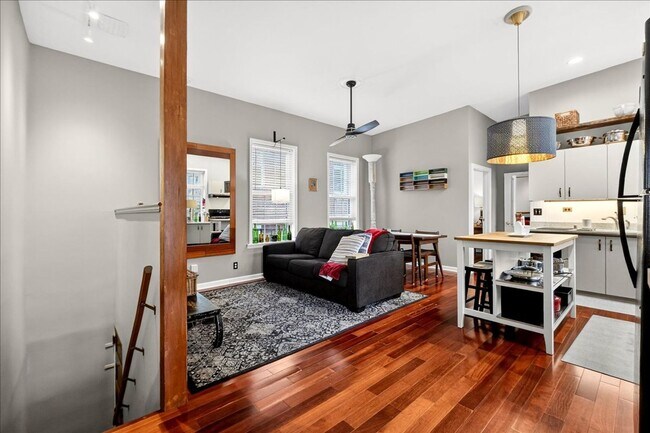 Building Photo - 1010 Allen Ave