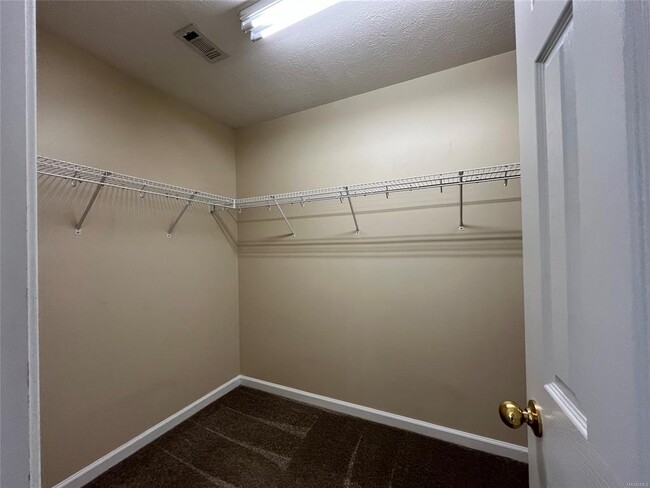 Building Photo - 8901 Ashland Park Pl