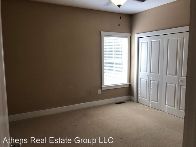 Building Photo - 5 br, 4 bath House - 140 Jonas Ave