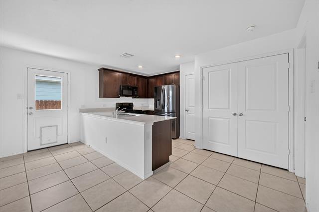 Building Photo - 5724 Rockrose Ln