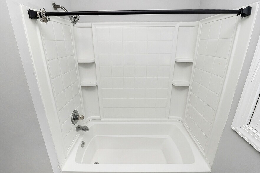 Building Photo - 2318 Amber Crest Dr