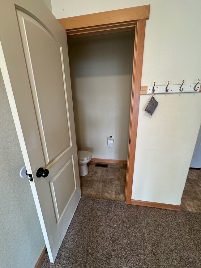 Building Photo - 376 Adeline Dr