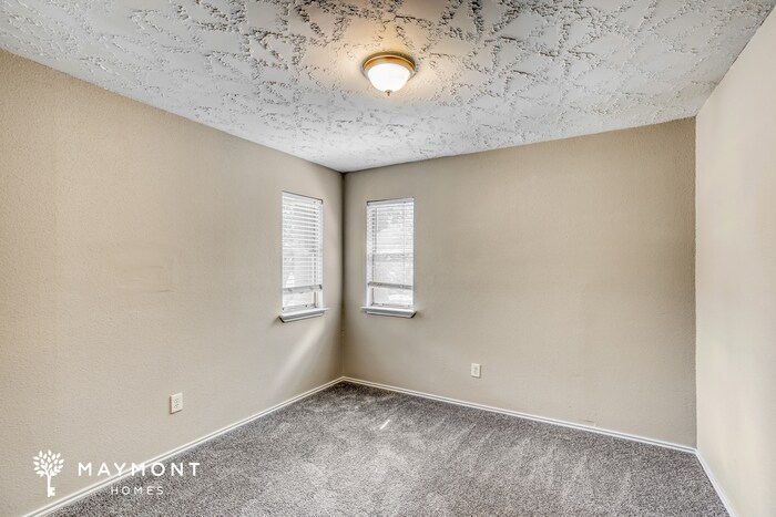 Building Photo - 11210 Crooked Pine Dr