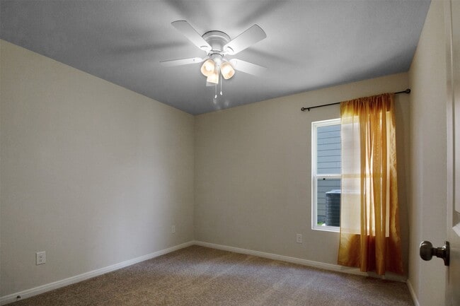 Building Photo - 15508 Taylorcrest Dr