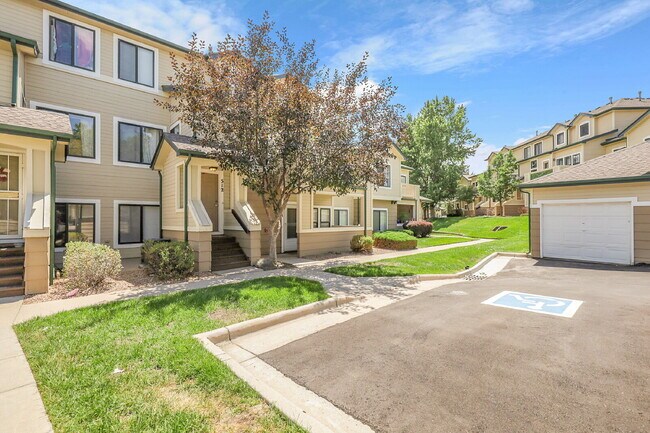 Building Photo - $1,650.00, Spacious 2-bedroom, 1 bath Cond...