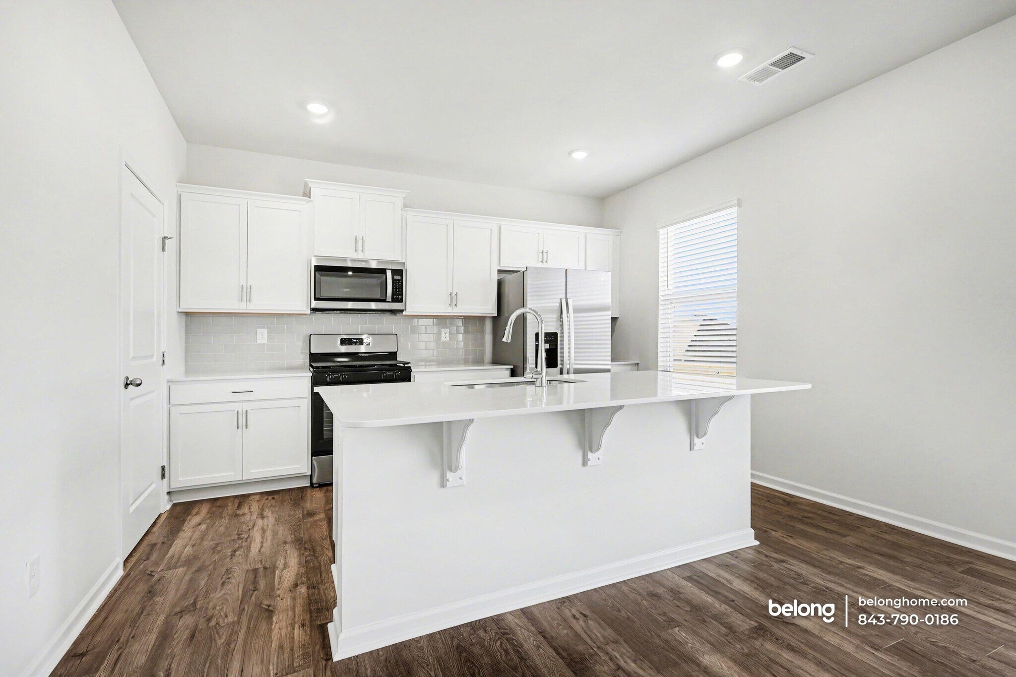 Building Photo - 1614 Yarrow Ln