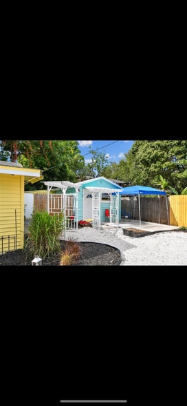 Building Photo - 1414 17th St W