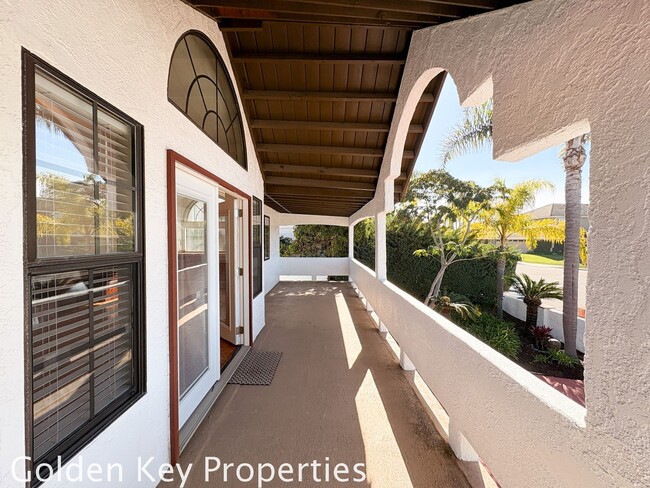 Building Photo - Welcome to this stunning 4-bedroom, 3-bathroom home located in the desirable La Costa neighborhoo...