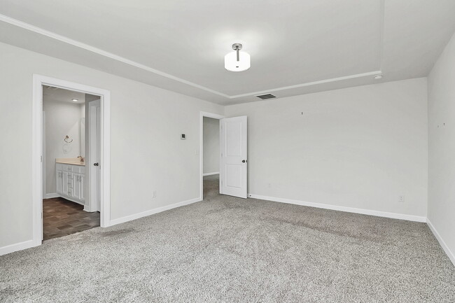 Building Photo - 8315 Flint Hill Dr