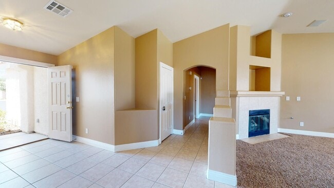 Building Photo - One Story Home Near Beautiful Mountain's Edge Community