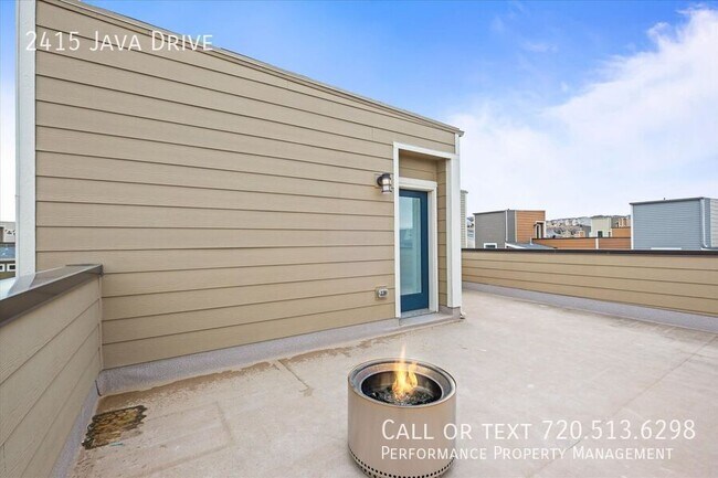 Building Photo - 2415 Java Dr