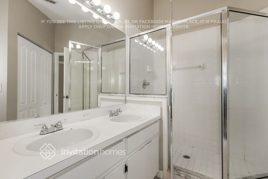Building Photo - 603 Lakemont Dr
