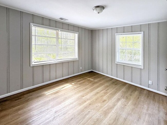 Building Photo - 5026 Bud Holmes Rd