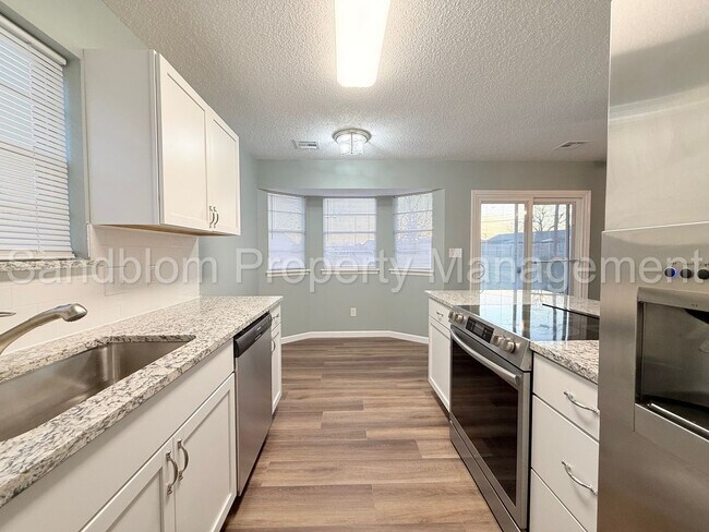 Building Photo - For Lease | Pratville | Available Now!