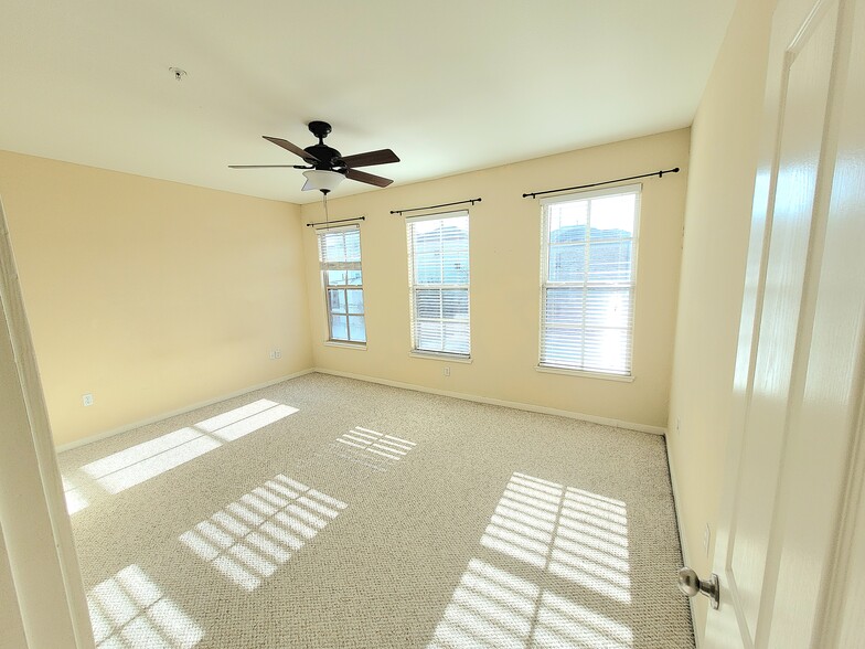 Bedroom #2 - 2216 Chenevert St