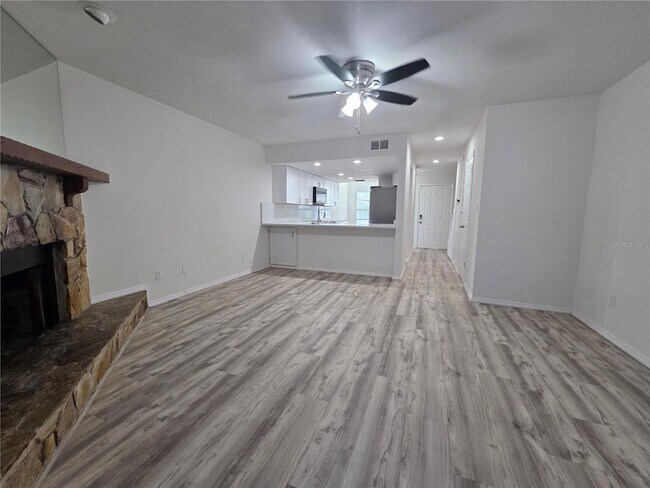 Building Photo - 1854 Foxhall Cir