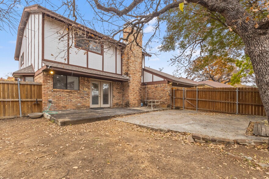Building Photo - 4 Hickory Hills Blvd