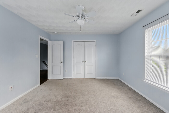 Building Photo - 1023 Snead Dr