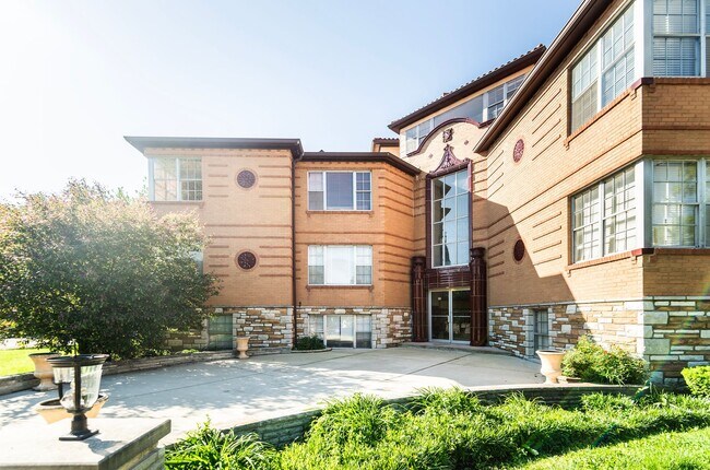 Building Photo - 89 Willmore Rd