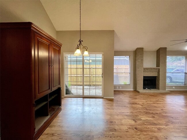 Building Photo - 13703 Carsa Ln
