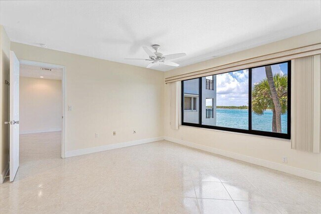 Building Photo - 1630 Seaway Dr