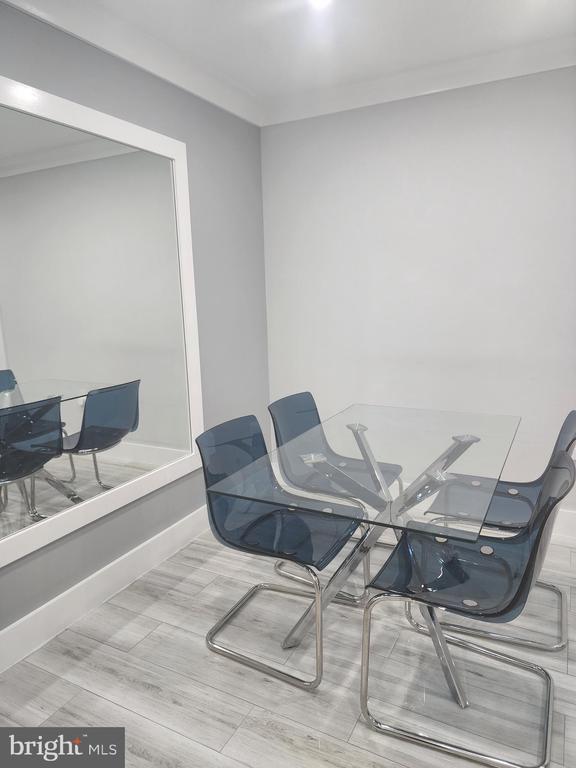 Building Photo - 255 S Pickett St