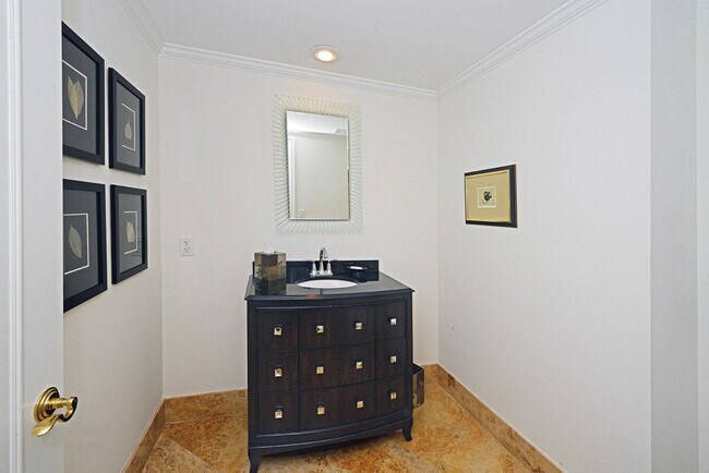 Building Photo - 3740 S Ocean Blvd