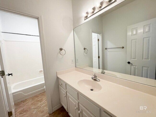 Building Photo - 30442 Middle Creek Cir