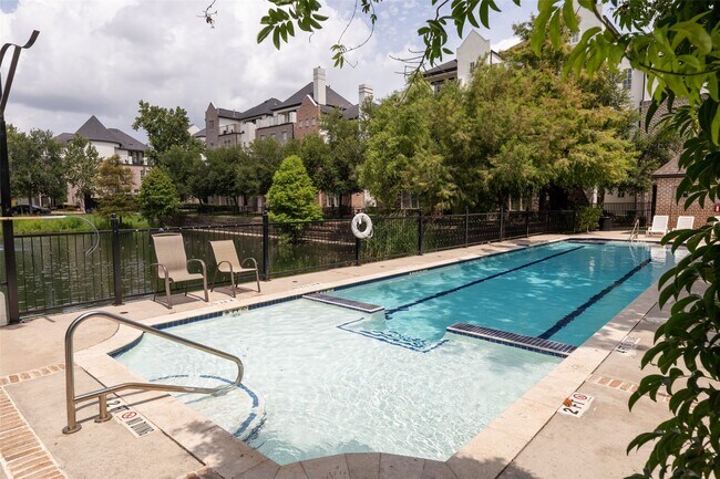 Building Photo - 9651 Kings Cross Station