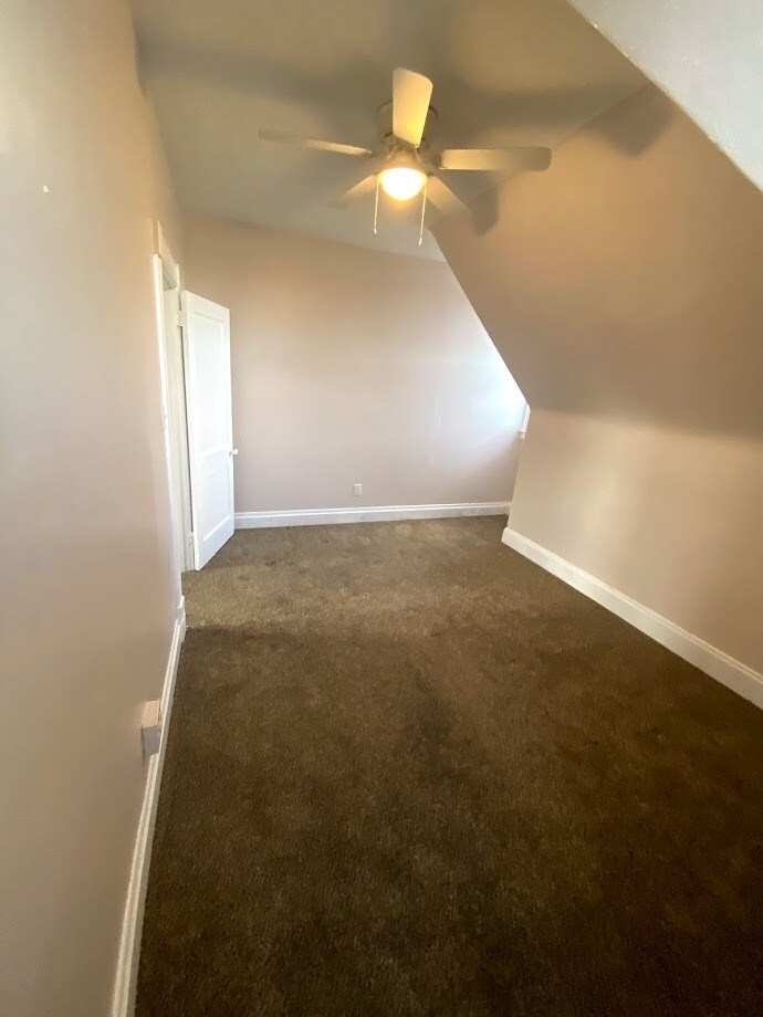 Bedroom - 3859 Brownsville Rd