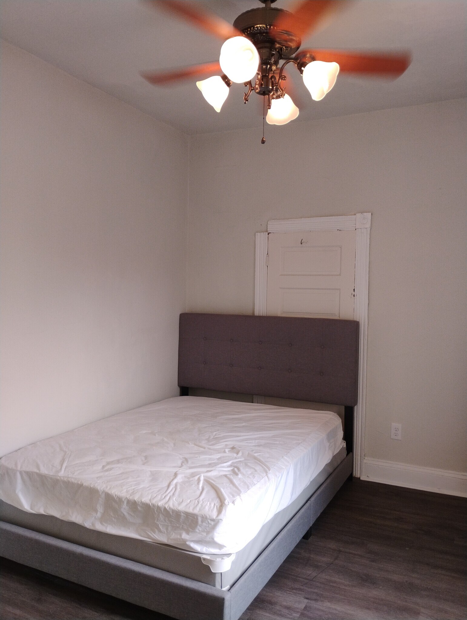 Building Photo - 3917 Park Heights Ave