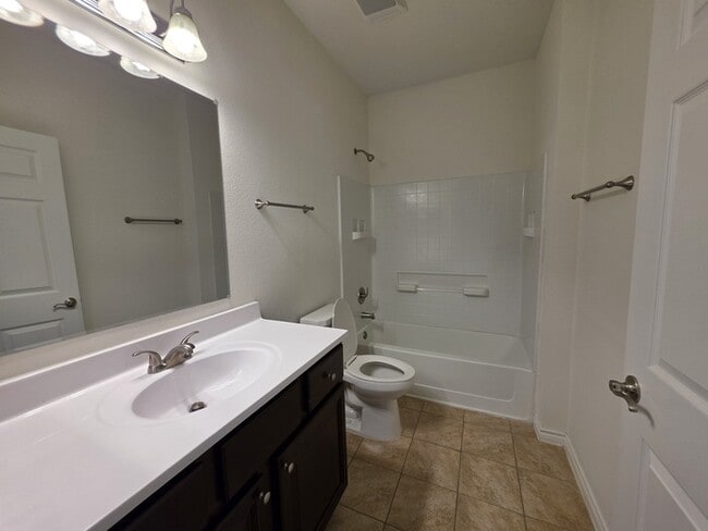 Building Photo - 4/2/2-Ready for Move Im-Download Rently ap...