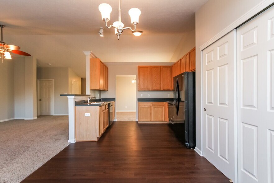 Building Photo - 1115 Wild Ridge Blvd