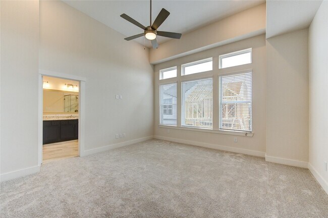 Building Photo - 16032 Mason Run Dr