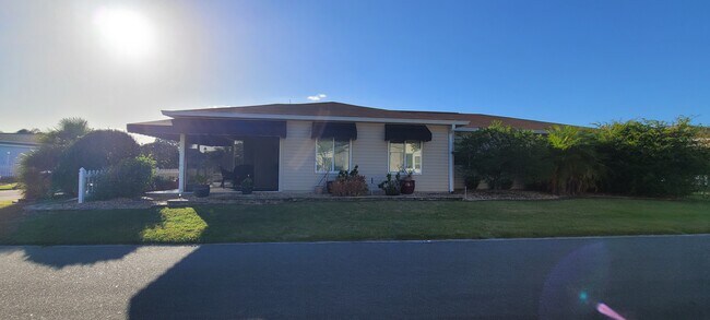 Building Photo - 1267 Mount Vernon Way