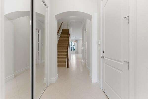 Building Photo - 6109 NW Kendra Ln