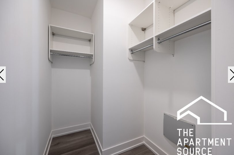 Building Photo - 3943 N Janssen Ave