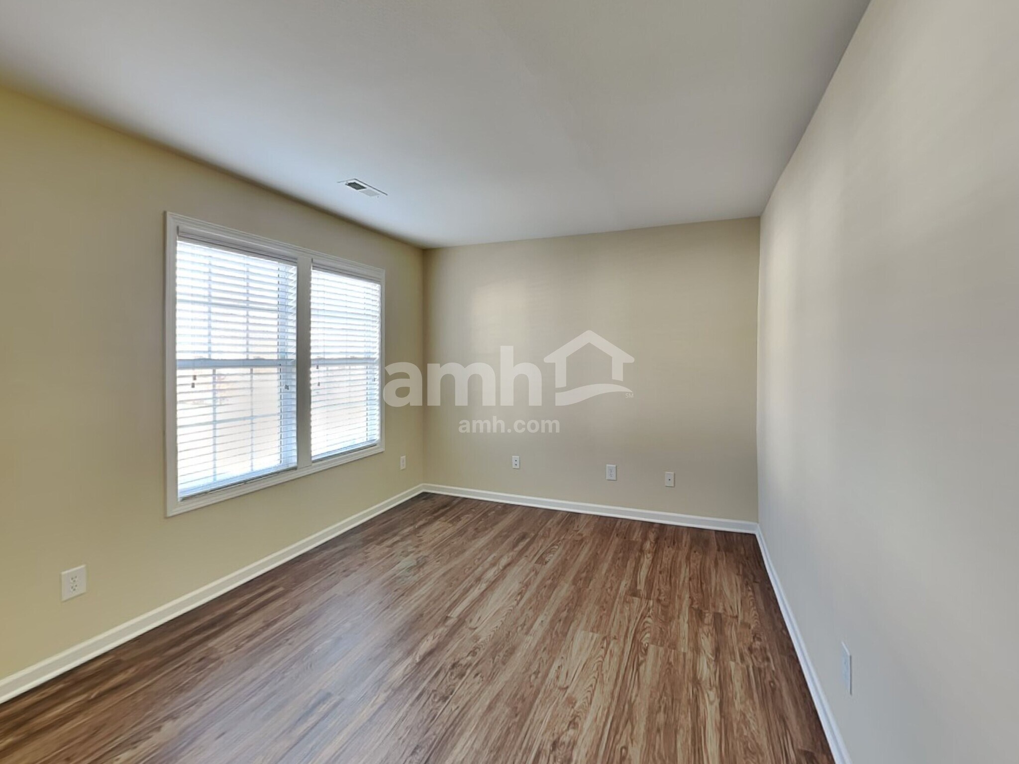 Building Photo - 5516 Waverly Lynn Ln