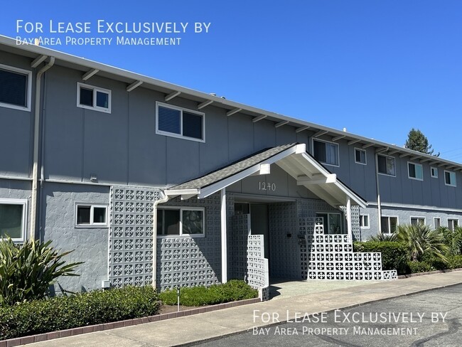 Primary Photo - Pet-friendly, ground floor 2BR/2BA condo n...
