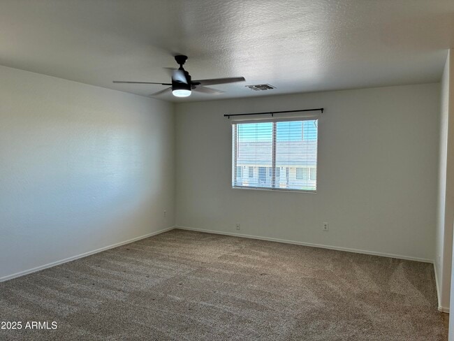 Building Photo - 7287 S Sunrise Way