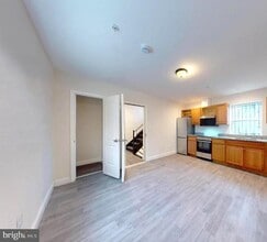 Building Photo - 4230 6th St SE