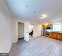 Building Photo - 4230 6th St SE