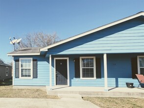 Building Photo - 154 S Bend Ct