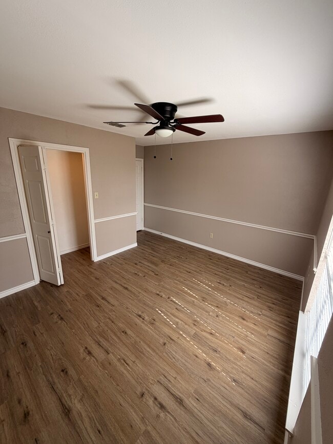 Building Photo - 111 Crestview St