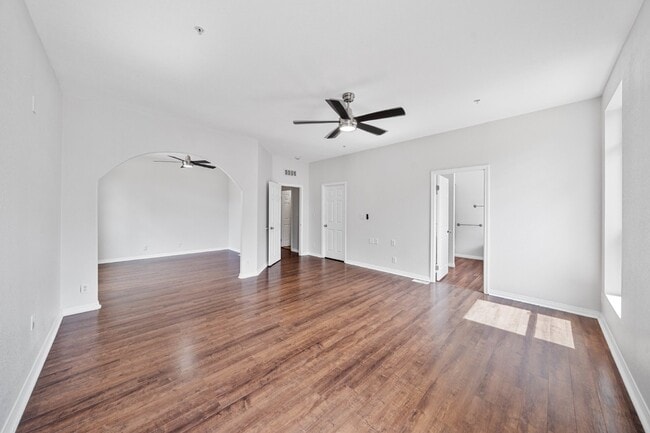 Building Photo - Escondido -Beautiful San Pasqual area ,Spa...