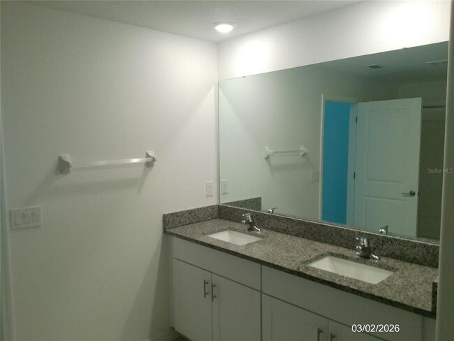 Building Photo - 1646 Red Loop