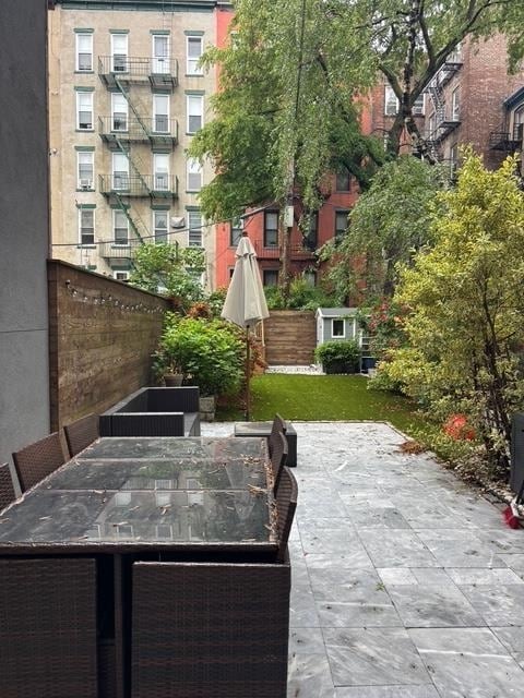 Building Photo - 928 Garden St