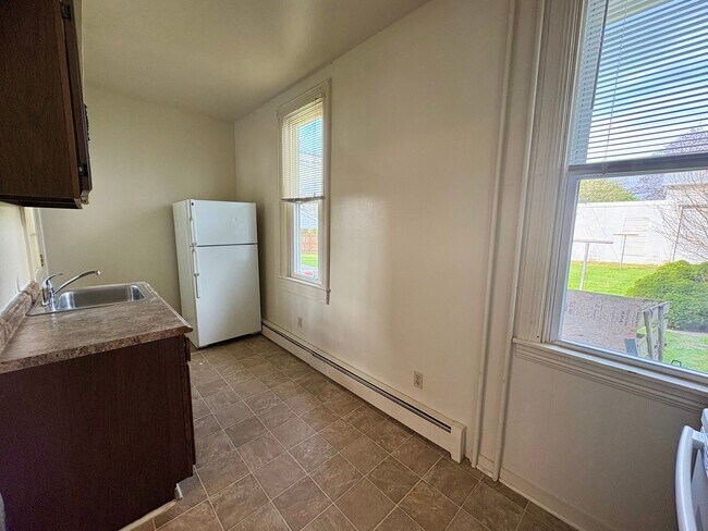 Building Photo - 539-541 S Market St